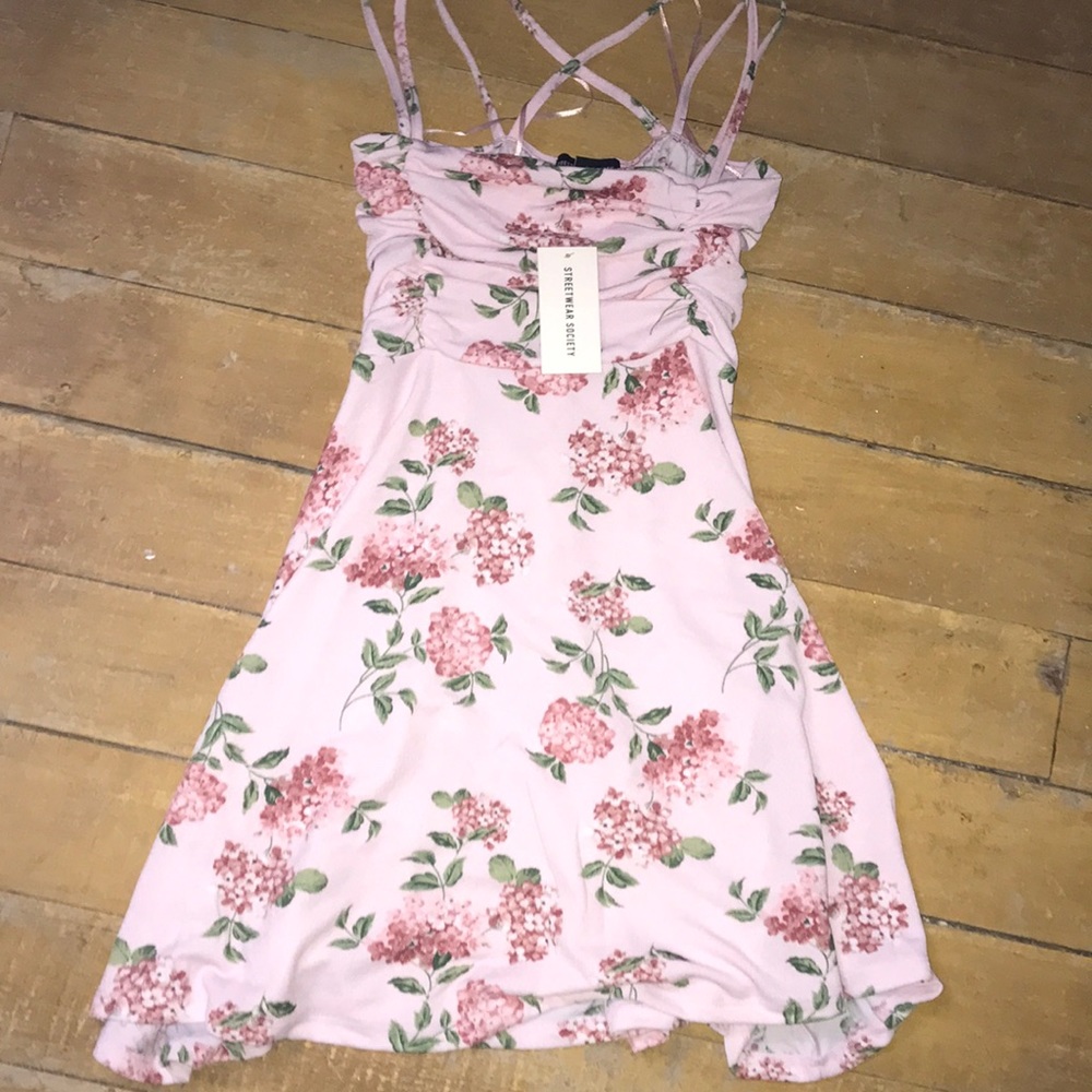 pink dress